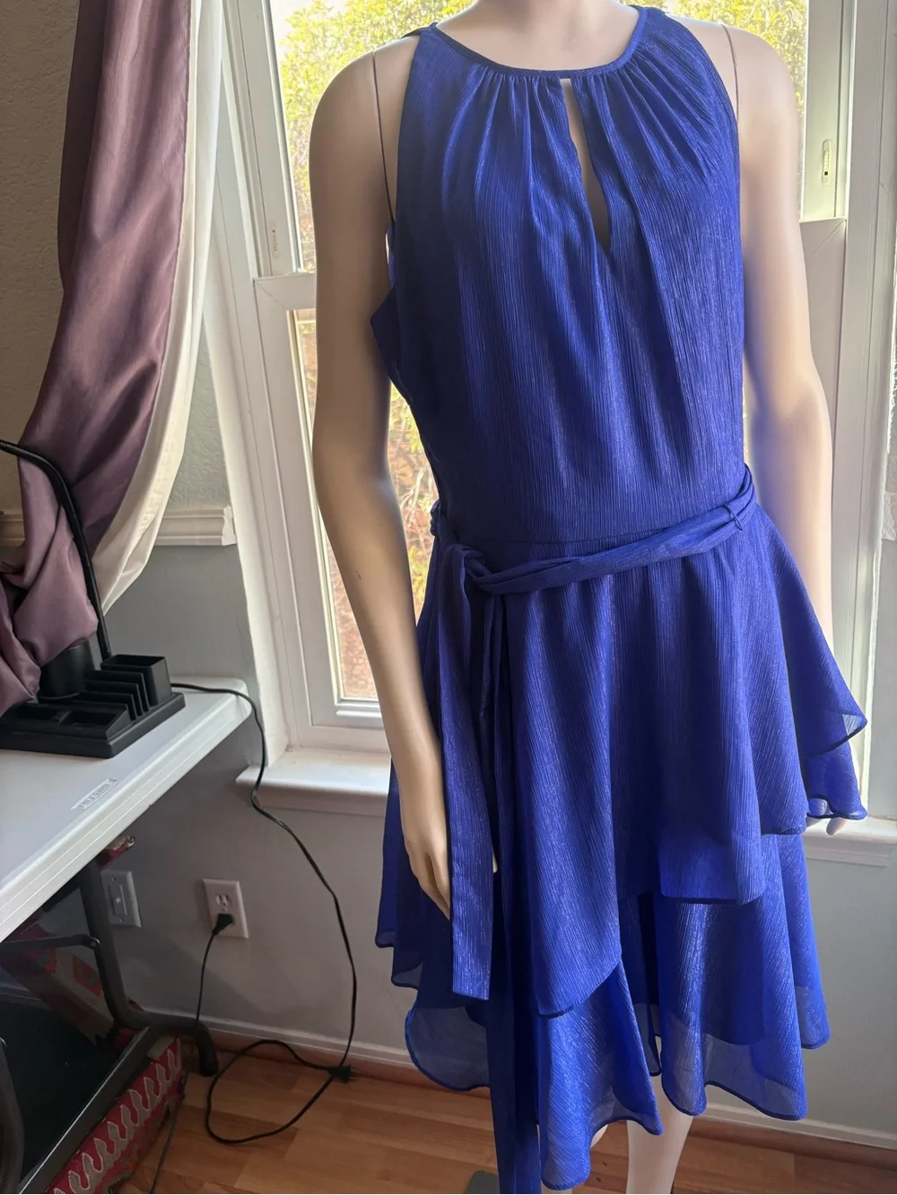 Tahari Arthur S. Levine Royal Blue Halter Tiered Crepe Dress Size 6